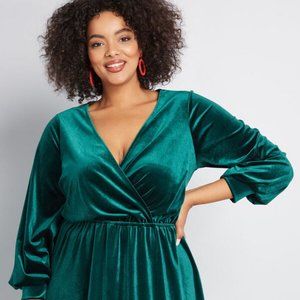 ModCloth - Luxe Structure Velvet Dress - 3X